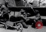 Immagine di British Airco DH-4s Bergues Francia, 1918, secondo 33 filmato di repertorio 65675029630