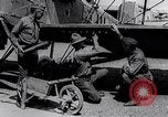 Immagine di British Airco DH-4s Bergues Francia, 1918, secondo 34 filmato di repertorio 65675029630