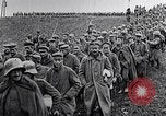 Standbild deutschen Gefangenen Saizerais Frankreich, 1918, aus Sekunde 20 historischem Filmmaterial Videoclip 65675029633