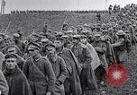 Standbild deutschen Gefangenen Saizerais Frankreich, 1918, aus Sekunde 23 historischem Filmmaterial Videoclip 65675029633