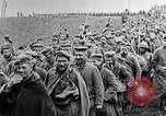 Standbild deutschen Gefangenen Saizerais Frankreich, 1918, aus Sekunde 35 historischem Filmmaterial Videoclip 65675029633