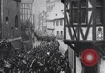 Standbild Armistice Day Bacharach Deutschland, 1918, aus Sekunde 45 historischem Filmmaterial Videoclip 65675029634