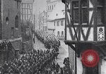 Standbild Armistice Day Bacharach Deutschland, 1918, aus Sekunde 52 historischem Filmmaterial Videoclip 65675029634
