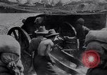 Standbild American Field Artillery Frankreich, 1918, aus Sekunde 12 historischem Filmmaterial Videoclip 65675029637