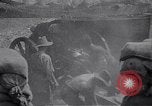 Standbild American Field Artillery Frankreich, 1918, aus Sekunde 15 historischem Filmmaterial Videoclip 65675029637