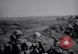 Standbild American Field Artillery Frankreich, 1918, aus Sekunde 26 historischem Filmmaterial Videoclip 65675029637