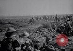 Standbild American Field Artillery Frankreich, 1918, aus Sekunde 35 historischem Filmmaterial Videoclip 65675029637