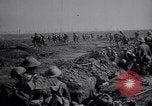 Standbild American Field Artillery Frankreich, 1918, aus Sekunde 39 historischem Filmmaterial Videoclip 65675029637