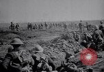 Standbild American Field Artillery Frankreich, 1918, aus Sekunde 41 historischem Filmmaterial Videoclip 65675029637
