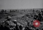 Standbild American Field Artillery Frankreich, 1918, aus Sekunde 42 historischem Filmmaterial Videoclip 65675029637