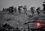 Standbild American Field Artillery Frankreich, 1918, aus Sekunde 58 historischem Filmmaterial Videoclip 65675029637