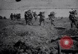 Standbild American Field Artillery Frankreich, 1918, aus Sekunde 61 historischem Filmmaterial Videoclip 65675029637