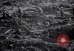 Standbild Bahre Träger Frankreich, 1918, aus Sekunde 4 historischem Filmmaterial Videoclip 65675029638