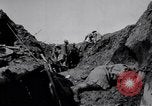 Standbild Bahre Träger Frankreich, 1918, aus Sekunde 46 historischem Filmmaterial Videoclip 65675029638