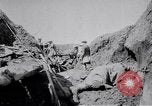 Standbild Bahre Träger Frankreich, 1918, aus Sekunde 55 historischem Filmmaterial Videoclip 65675029638