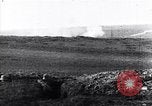 Standbild Deutsch 21-cm-Mörser Pistolen Frankreich, 1918, aus Sekunde 5 historischem Filmmaterial Videoclip 65675029657