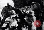 Standbild Deutsche Artillerie feuern Frankreich, 1918, aus Sekunde 18 historischem Filmmaterial Videoclip 65675029658