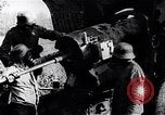 Standbild Deutsche Artillerie feuern Frankreich, 1918, aus Sekunde 22 historischem Filmmaterial Videoclip 65675029658