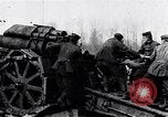 Standbild Deutsche Artillerie feuern Frankreich, 1918, aus Sekunde 42 historischem Filmmaterial Videoclip 65675029658