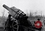 Standbild Deutsche Artillerie feuern Frankreich, 1918, aus Sekunde 59 historischem Filmmaterial Videoclip 65675029658