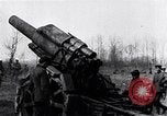 Standbild Deutsche Artillerie feuern Frankreich, 1918, aus Sekunde 60 historischem Filmmaterial Videoclip 65675029658