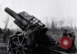Standbild Deutsche Artillerie feuern Frankreich, 1918, aus Sekunde 61 historischem Filmmaterial Videoclip 65675029658