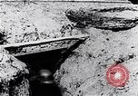 Standbild Verbündeten shell Weiterentwicklung deutscher Soldaten Frankreich, 1918, aus Sekunde 1 historischem Filmmaterial Videoclip 65675029659