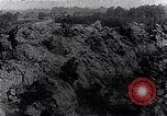 Standbild Verbündeten shell Weiterentwicklung deutscher Soldaten Frankreich, 1918, aus Sekunde 27 historischem Filmmaterial Videoclip 65675029659