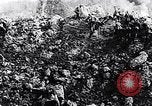 Standbild Verbündeten shell Weiterentwicklung deutscher Soldaten Frankreich, 1918, aus Sekunde 42 historischem Filmmaterial Videoclip 65675029659