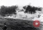 Standbild Verbündeten shell Weiterentwicklung deutscher Soldaten Frankreich, 1918, aus Sekunde 55 historischem Filmmaterial Videoclip 65675029659