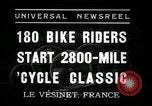 Standbild 1936 Tour de France bicycle Race Le Vesinet Frankreich, 1936, aus Sekunde 5 historischem Filmmaterial Videoclip 65675029720