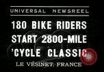 Standbild 1936 Tour de France bicycle Race Le Vesinet Frankreich, 1936, aus Sekunde 7 historischem Filmmaterial Videoclip 65675029720