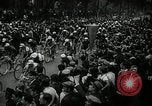 Standbild 1936 Tour de France bicycle Race Le Vesinet Frankreich, 1936, aus Sekunde 12 historischem Filmmaterial Videoclip 65675029720