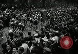 Standbild 1936 Tour de France bicycle Race Le Vesinet Frankreich, 1936, aus Sekunde 14 historischem Filmmaterial Videoclip 65675029720