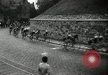 Standbild 1936 Tour de France bicycle Race Le Vesinet Frankreich, 1936, aus Sekunde 21 historischem Filmmaterial Videoclip 65675029720