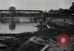 Standbild 1936 Tour de France bicycle Race Le Vesinet Frankreich, 1936, aus Sekunde 29 historischem Filmmaterial Videoclip 65675029720
