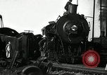 Standbild Illinois Central Train Covington Tennessee USA, 1936, aus Sekunde 16 historischem Filmmaterial Videoclip 65675029721