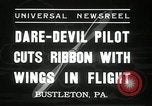 Standbild Stunt Pilot Bustleton Pennsylvania USA, 1936, aus Sekunde 3 historischem Filmmaterial Videoclip 65675029724