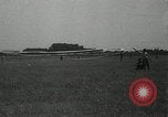 Standbild Stunt Pilot Bustleton Pennsylvania USA, 1936, aus Sekunde 27 historischem Filmmaterial Videoclip 65675029724