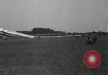 Standbild Stunt Pilot Bustleton Pennsylvania USA, 1936, aus Sekunde 28 historischem Filmmaterial Videoclip 65675029724