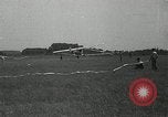 Standbild Stunt Pilot Bustleton Pennsylvania USA, 1936, aus Sekunde 30 historischem Filmmaterial Videoclip 65675029724