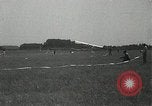 Standbild Stunt Pilot Bustleton Pennsylvania USA, 1936, aus Sekunde 33 historischem Filmmaterial Videoclip 65675029724