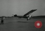 Standbild Stunt Pilot Bustleton Pennsylvania USA, 1936, aus Sekunde 40 historischem Filmmaterial Videoclip 65675029724