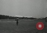 Standbild Stunt Pilot Bustleton Pennsylvania USA, 1936, aus Sekunde 42 historischem Filmmaterial Videoclip 65675029724