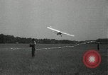 Standbild Stunt Pilot Bustleton Pennsylvania USA, 1936, aus Sekunde 43 historischem Filmmaterial Videoclip 65675029724