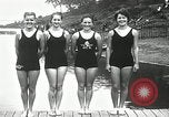 Standbild Kanada's Olympic swimming Team Montreal Quebec Kanada, 1936, aus Sekunde 10 historischem Filmmaterial Videoclip 65675029725