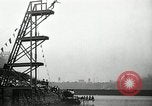 Standbild Kanada's Olympic swimming Team Montreal Quebec Kanada, 1936, aus Sekunde 16 historischem Filmmaterial Videoclip 65675029725