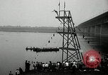 Standbild Kanada's Olympic swimming Team Montreal Quebec Kanada, 1936, aus Sekunde 39 historischem Filmmaterial Videoclip 65675029725