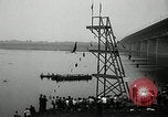 Standbild Kanada's Olympic swimming Team Montreal Quebec Kanada, 1936, aus Sekunde 40 historischem Filmmaterial Videoclip 65675029725
