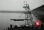 Standbild Kanada's Olympic swimming Team Montreal Quebec Kanada, 1936, aus Sekunde 41 historischem Filmmaterial Videoclip 65675029725